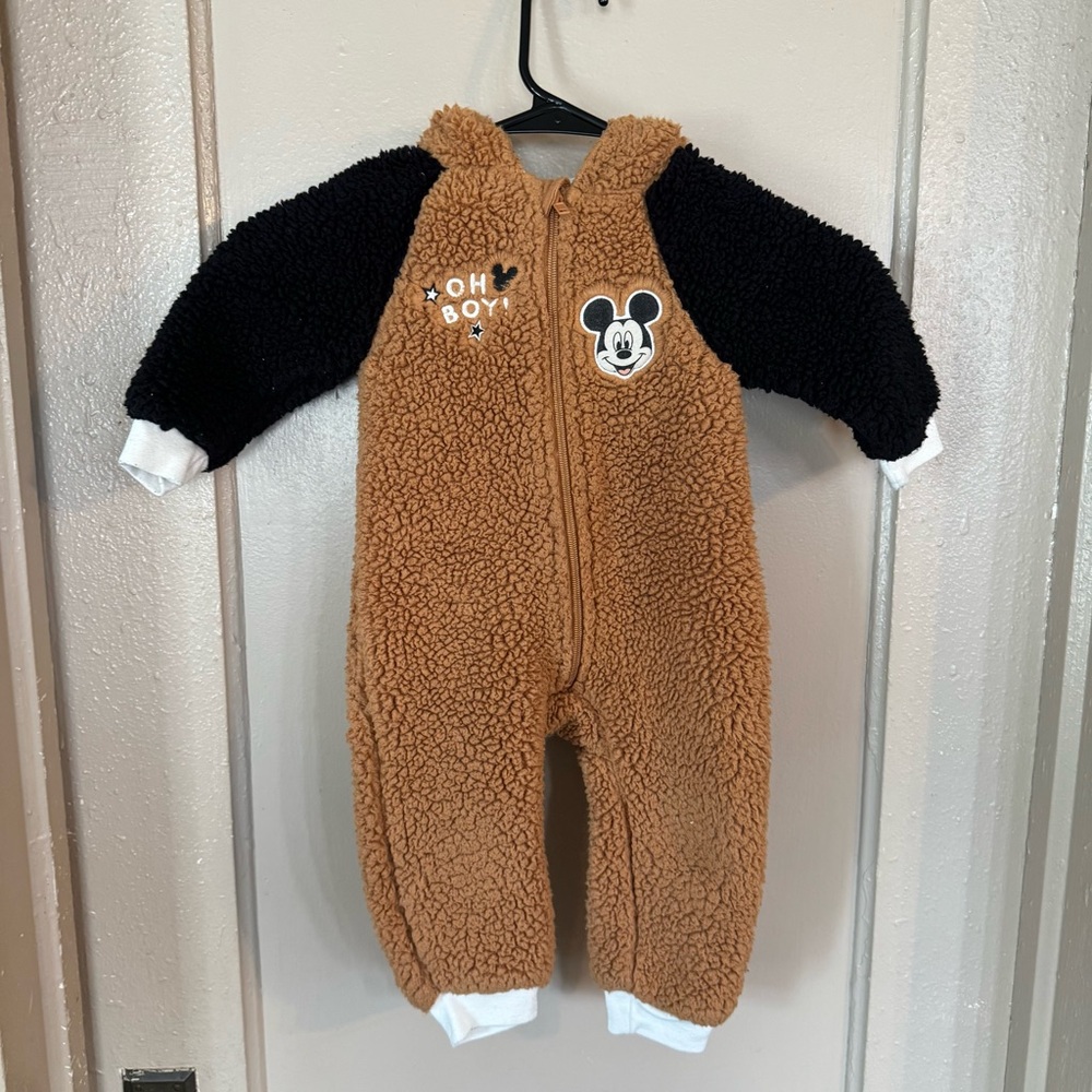 18 Mos Disney Mickey Mouse Brown Sleep N Play Fuzzy Outfit‎